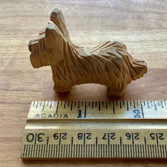 SOLD - Vintage Handcarved Wooden Dog - Picture 6 of 6